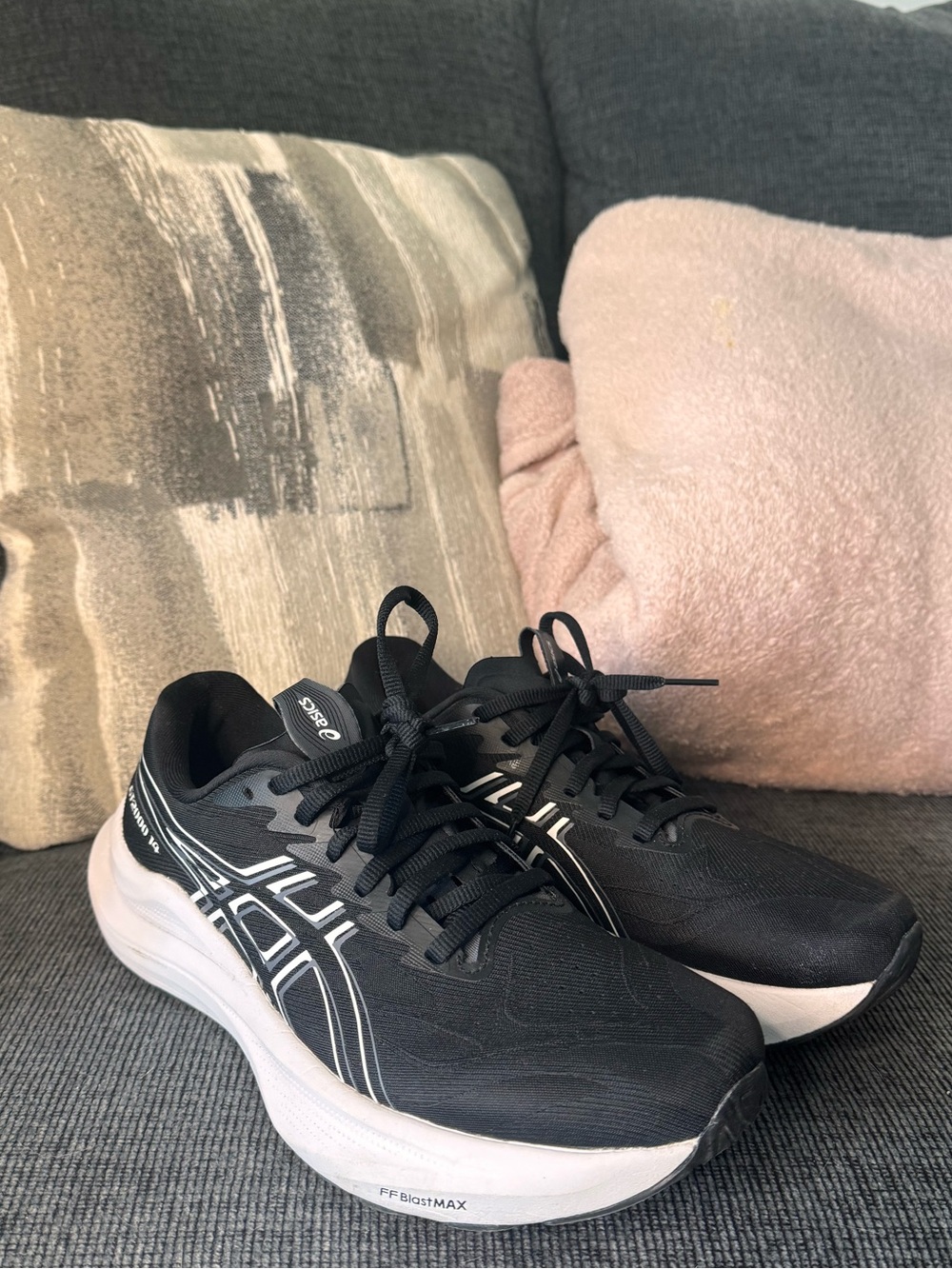 ASICS Women's GT-2000 14 Running Show